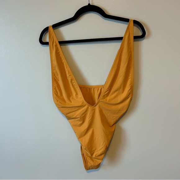 Dippin’ Daisy’s Euphoria One Piece *Honey - Picture 7 of 7